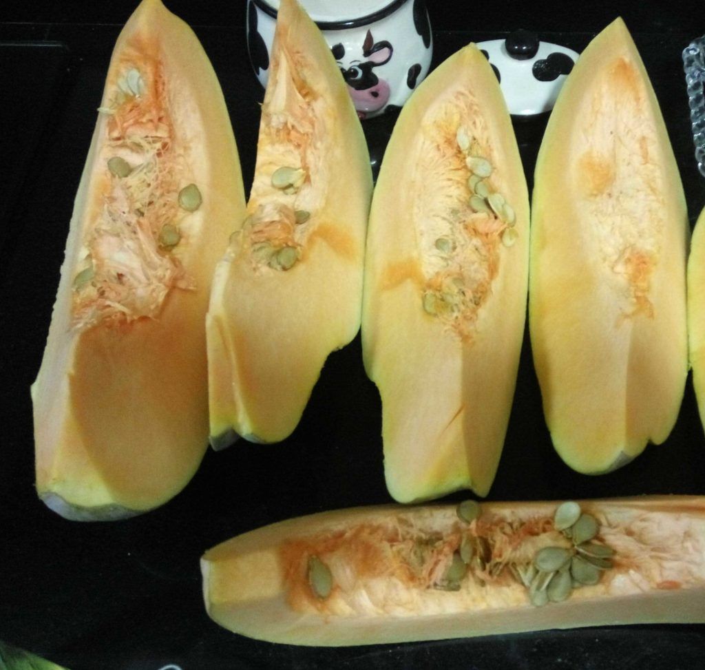 trozos de calabaza cruda cortados