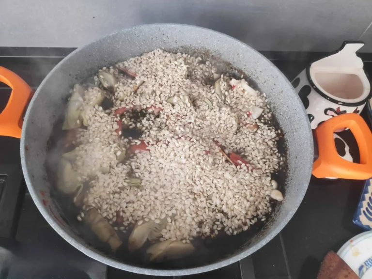 sofriendo el arroz paso de la receta