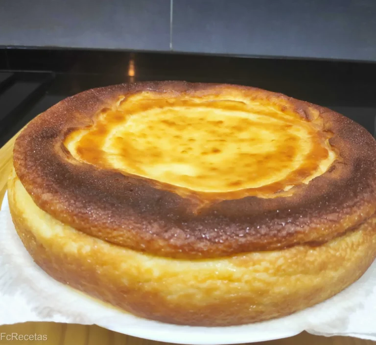 pastel de queso fuera del molde