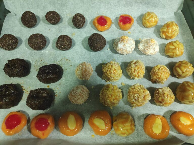 panellets a punto de hornear