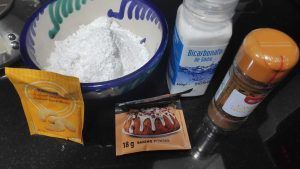 diferentes ingredientes para la elaboración de las galletas tipo reglero