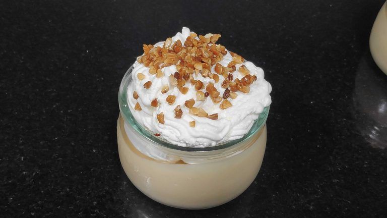 Gotet de mousse de torró amb ametlla
