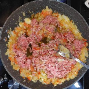 carne picada en el sofrito