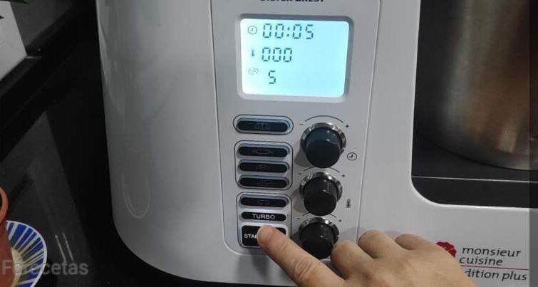 robot programat cinc segon velocitat 5