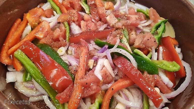 verduras y patatas sazunado