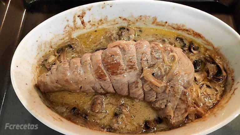 redondo de ternera cocinado.