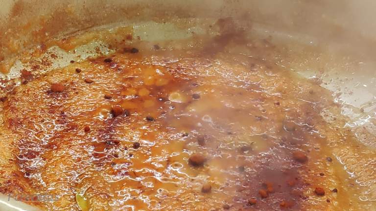 pebre vermell afegit al sofregit