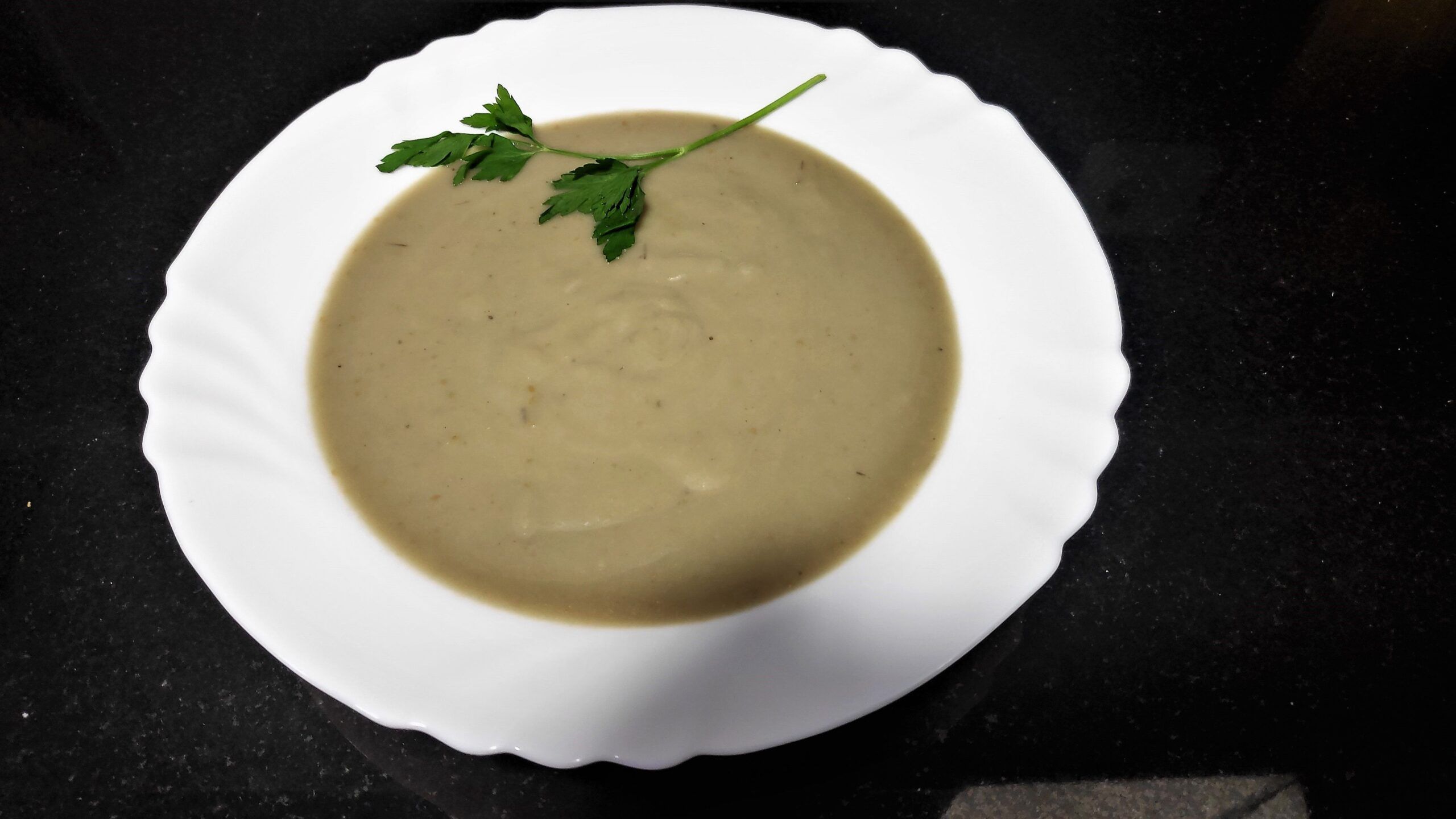 Deliciosa crema de berenjenas fría o caliente