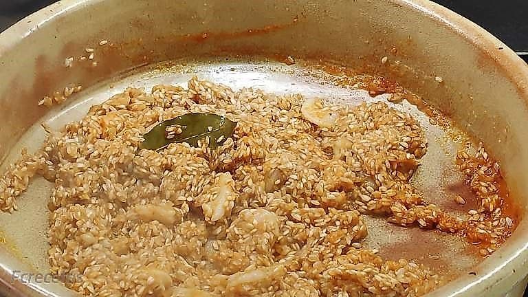 a la cassola de fang arròs sofregit