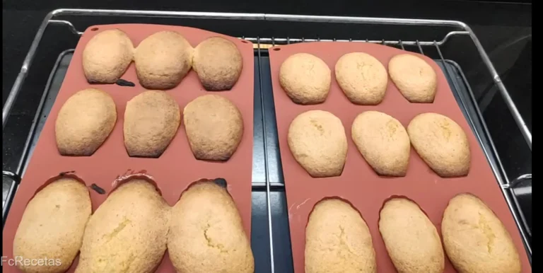 madeleines fornejades en dos motlles.