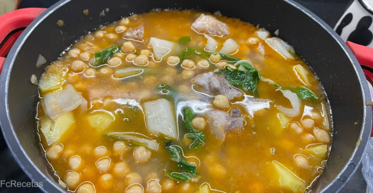 añadidos garbanzos cocidos y acelgas
