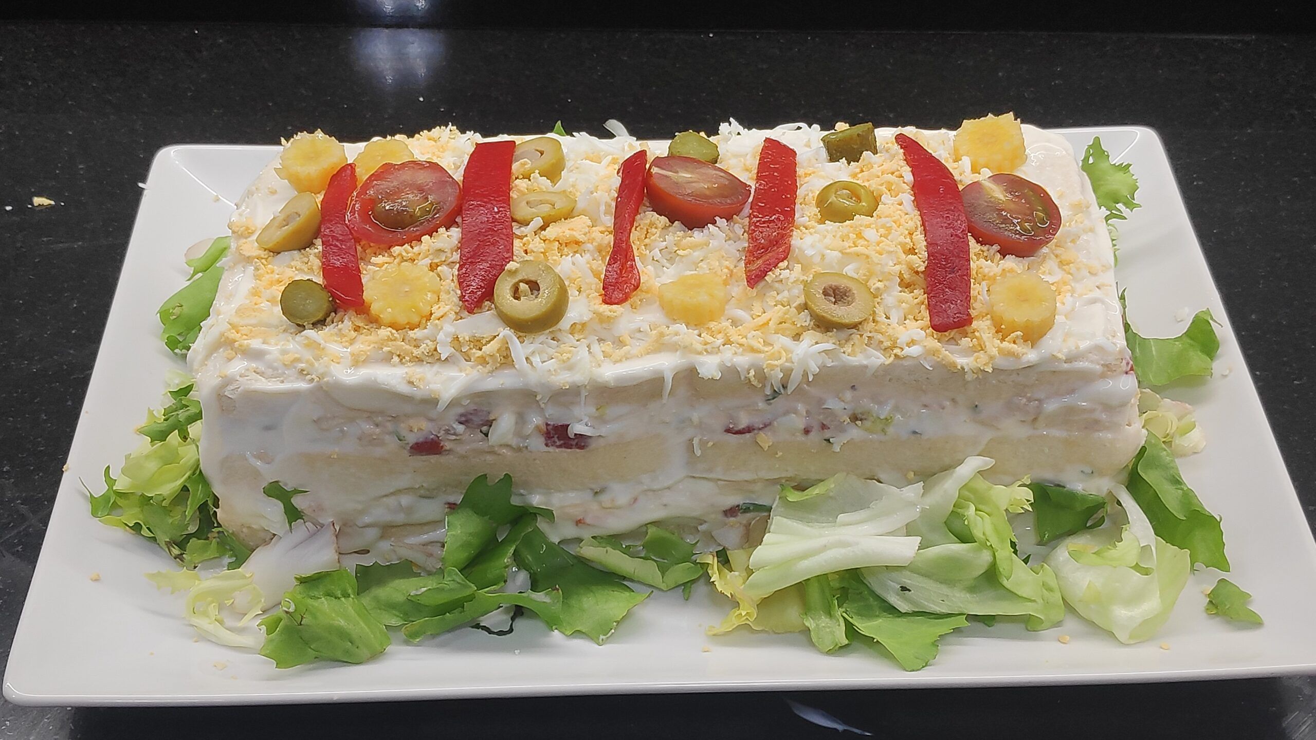 pastel de atún en pan de molde