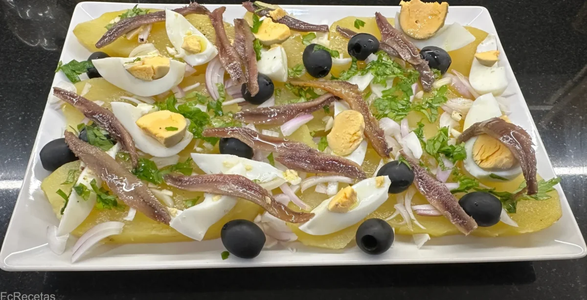 ensalada de patatas y anchoas