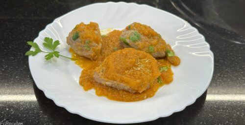 guiso de atún con tomate casero tradicional
