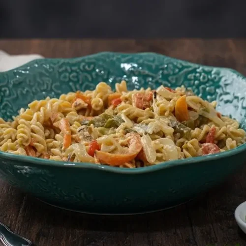 espirales de garbanzos con verduras ligeras y saludables